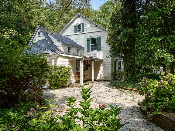 247 Chestnut Hill Road