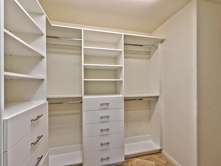 863 Elmstone Pl — Photo 13