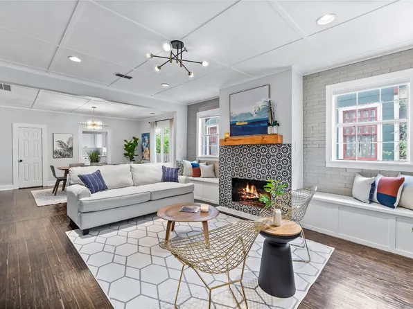 217 N Brighton Ave, Dallas, TX 75208