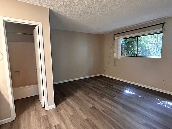 5th image of 4609 4th St APT 1