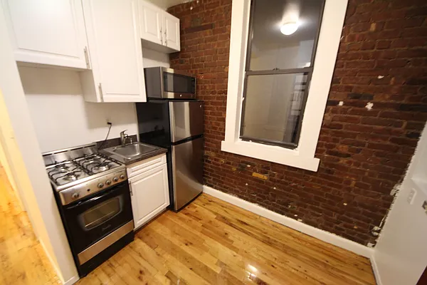 Rented by JR Properties, LTD | media 6