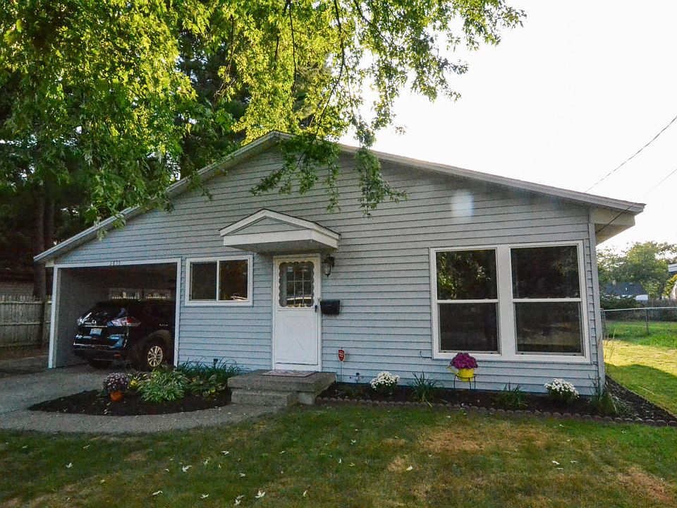1st image of 3835 Illinois Ave SW
