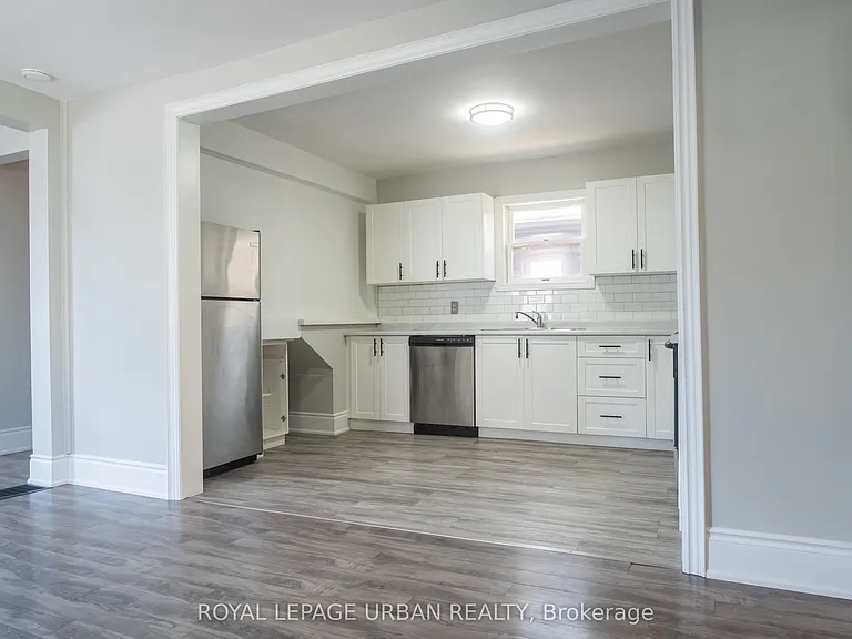 36 Welland St #MAIN FLOOR — Photo 8