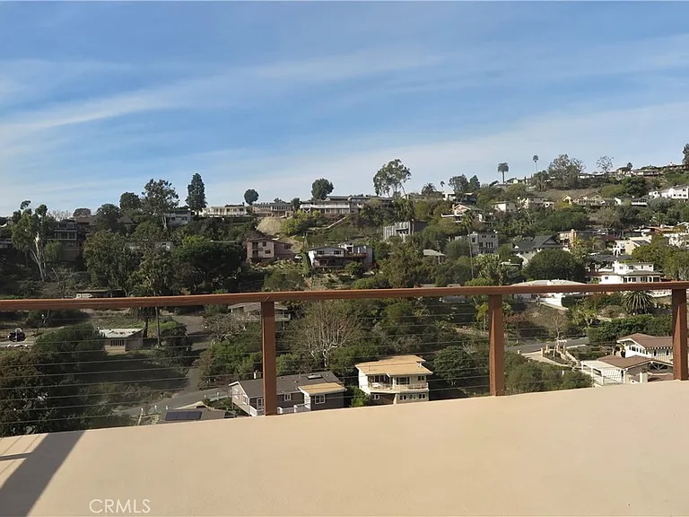 998 Oriole Dr — Photo 28