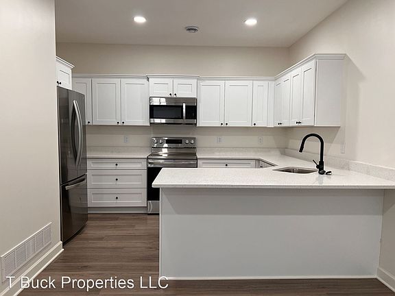 4th image of 2532 Dawes Pl #2550