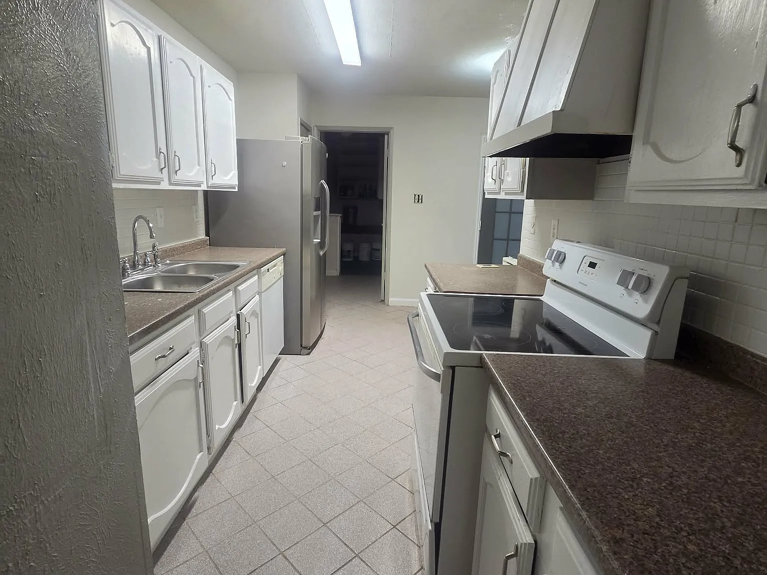 3 bed, 1677 sqft, $2,000 — Photo 3