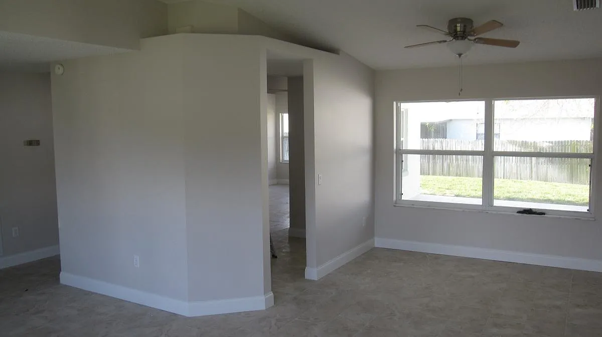 3 bed, 1556 sqft, $2,400 — Photo 3