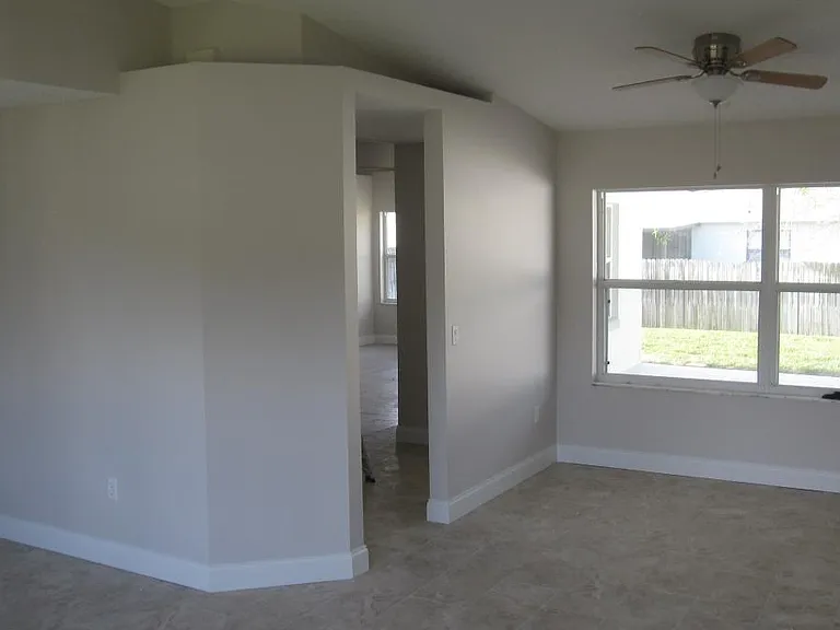 38 Parkview Ln — Photo 3