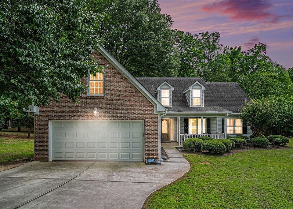 1st image of 609 Ashton Manor Dr