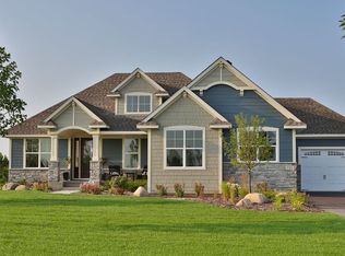 721 Crest Curv, Hudson, WI 54016