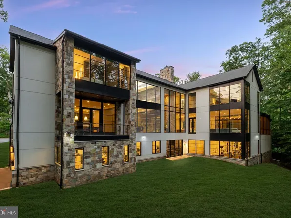 3 Bay Tree Ln, Bethesda, MD 20816