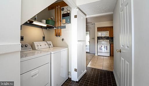 4th image of 308 Silky Oak Ct