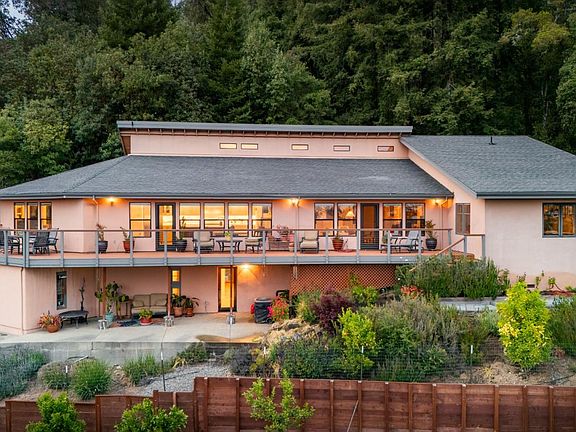 2nd image of 1081 Avocado Rd