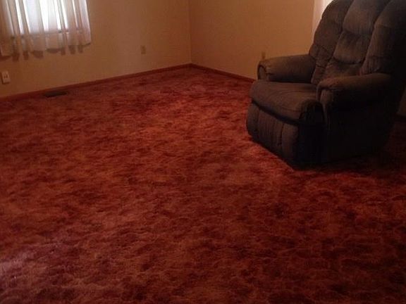 2nd image of 2803 Villa Ave