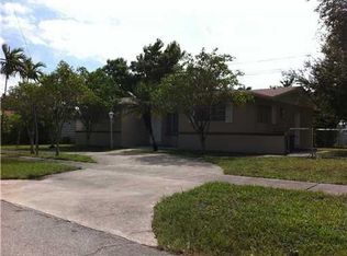 1690 NE 157th Ter, North Miami Beach, FL 33162