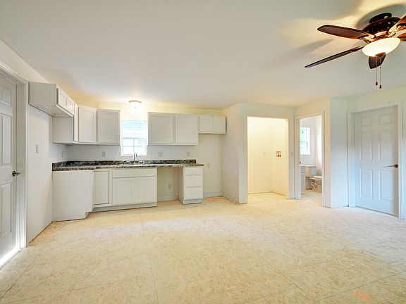 5th image of 2125 Marshall Sq