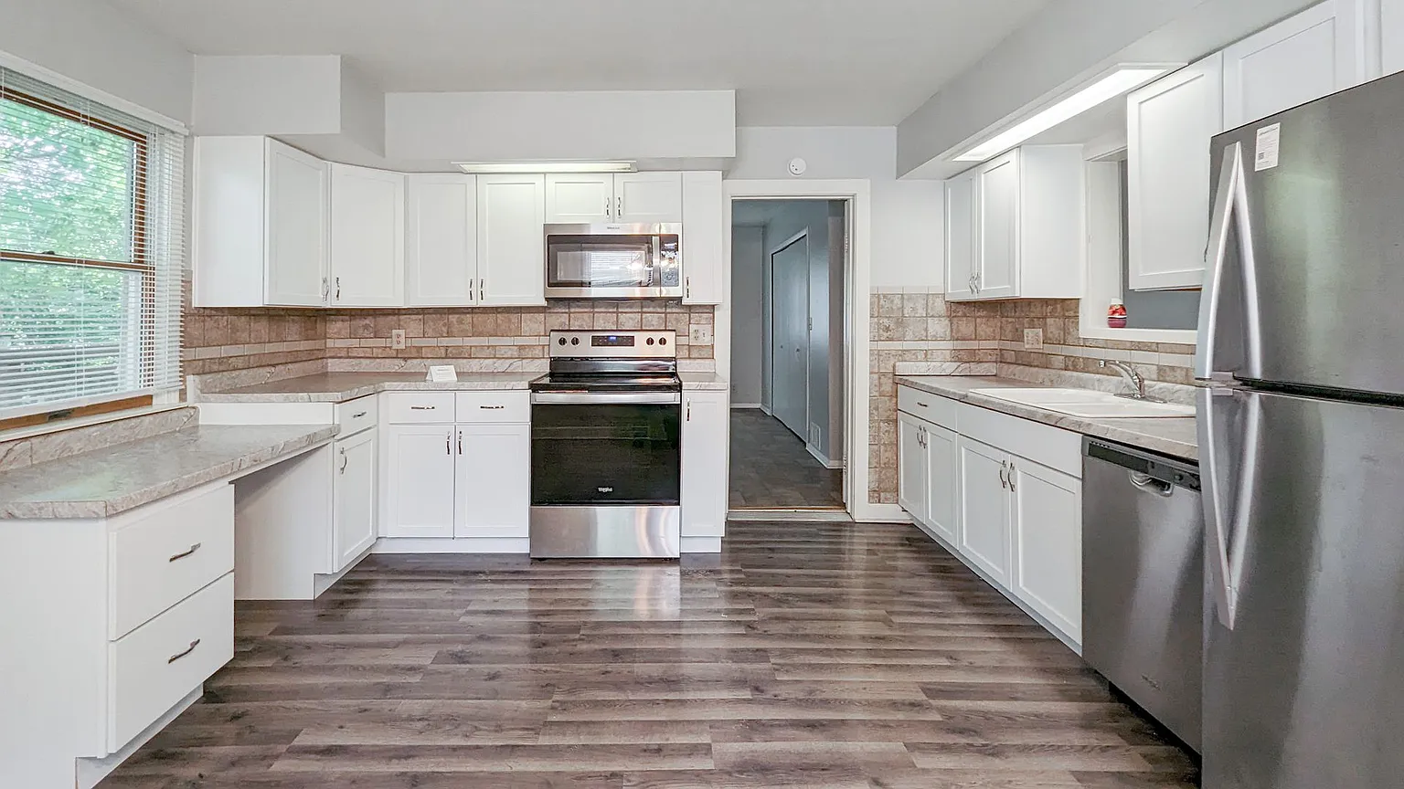 1408 N Lorraine Ave photo 1