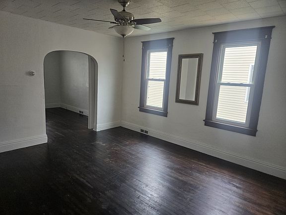 5th image of 745 Terrace Blvd