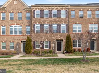7098 Darbey Knoll Dr, Gainesville, VA 20155