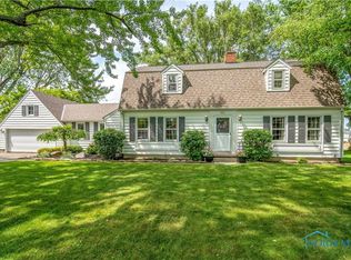 450 Kingsgate Dr, Fremont, OH 43420