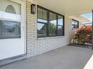 Nadine Dr — Photo 2