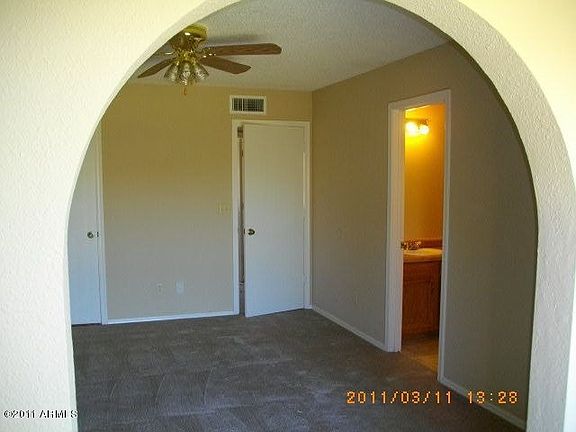 2nd image of 410 N 104th St