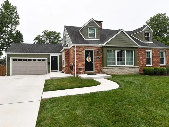 342 Greenleaf Dr, Saint Louis, MO 63122