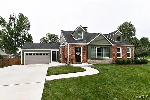 342 Greenleaf Dr Photo 1