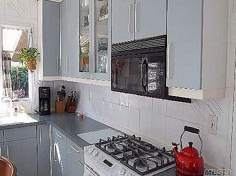 Gas range