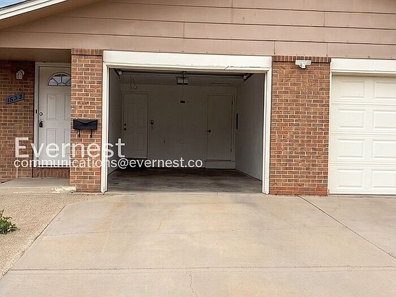 2nd image of 1527 Stuart St