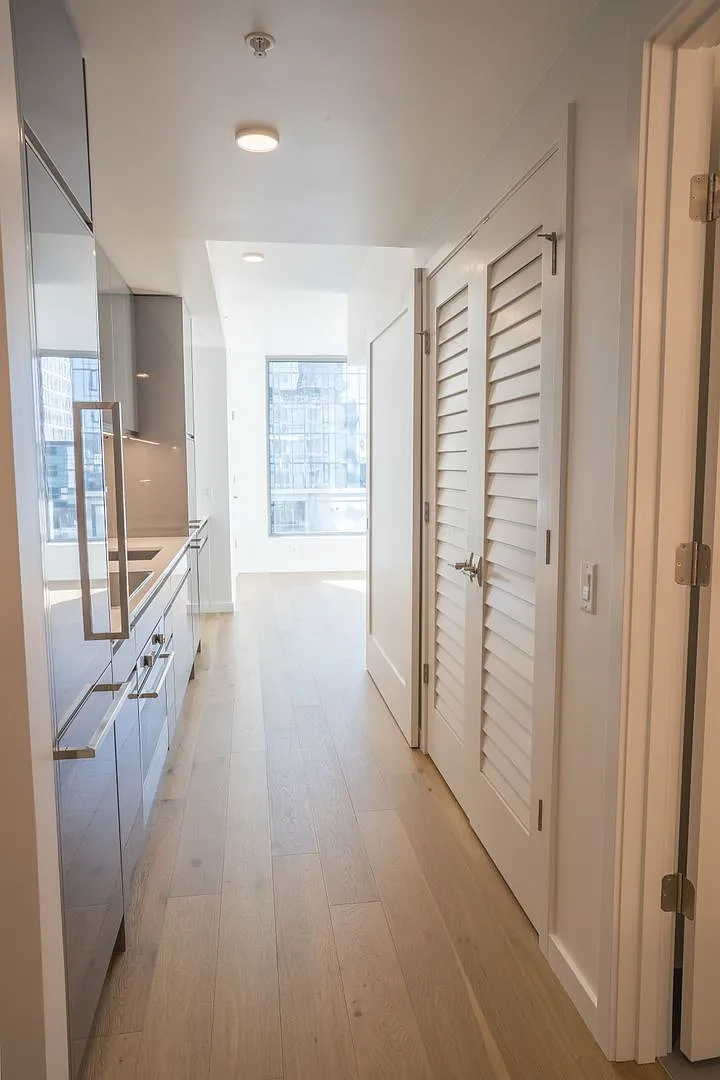 1Bd/1Ba Seattle Condo — Photo 2