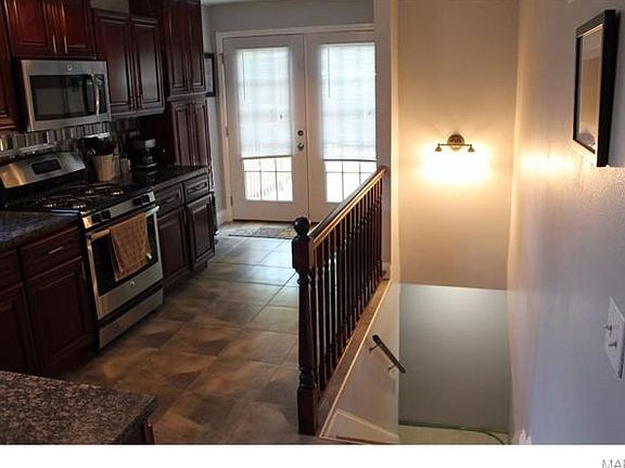 3rd image of 1604 Kraft St