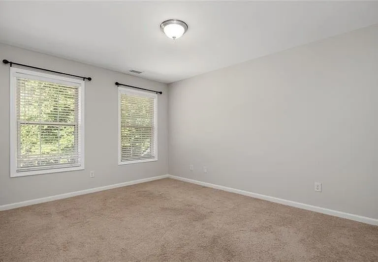4220 Hunters Green Way NE — Photo 27