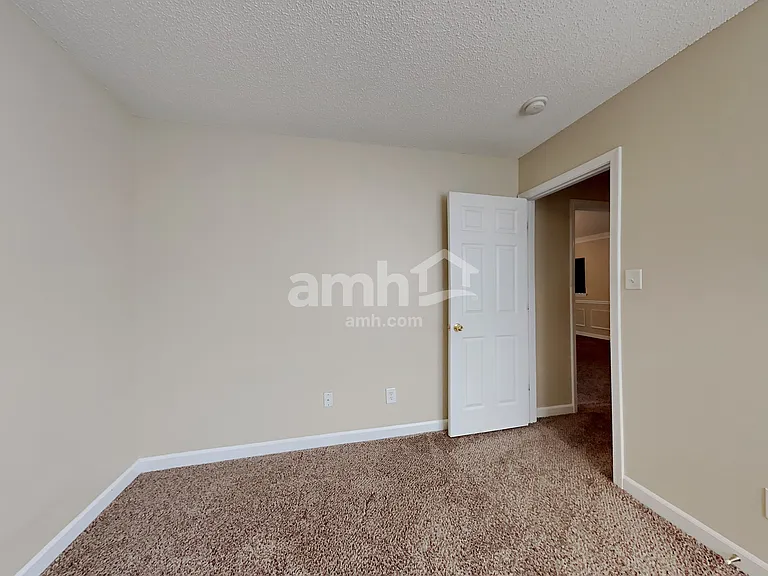 2208 Thorncrest Dr — Photo 21