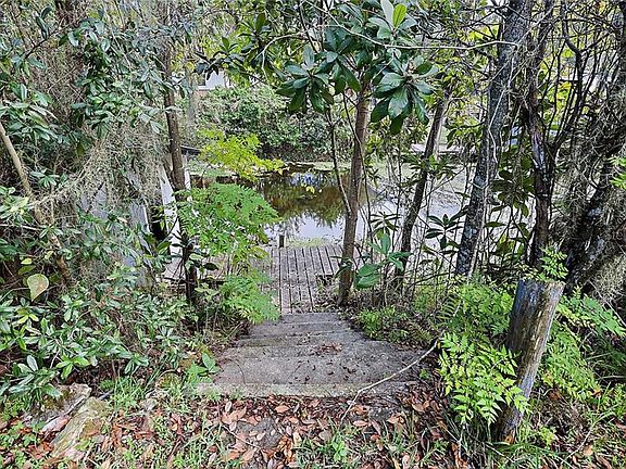 4th image of 1441 County Road 435