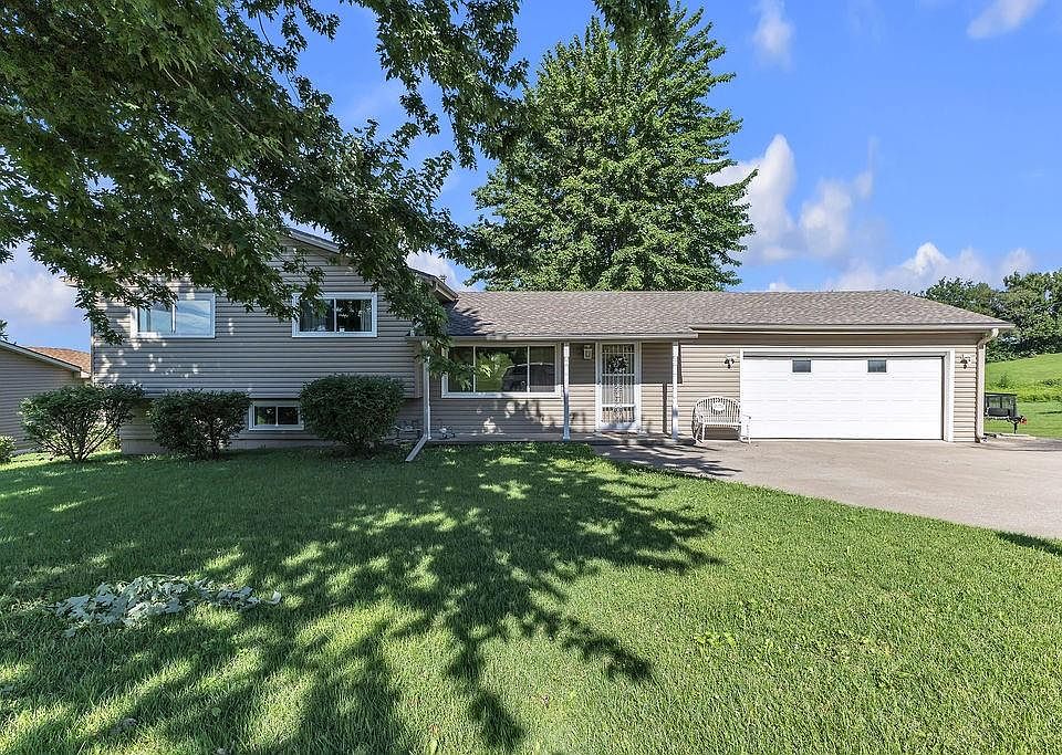 1st image of 5702 S 18th St
