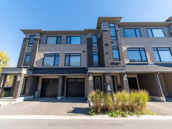 69 Emmas Way, Whitby, ON L1R 0S7