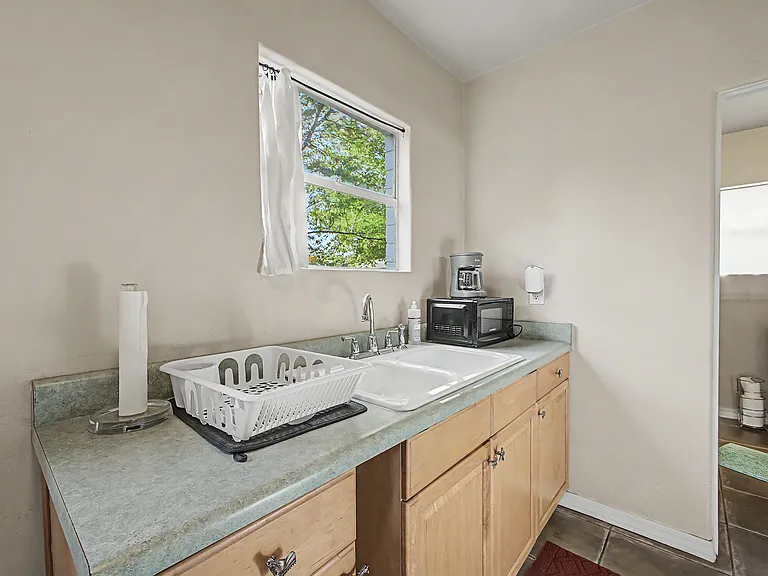 335 W Georgia Ave — Photo 12