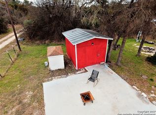 210 Randall Rd, Lakehills, TX 78063