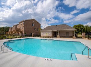 5358 Terrace Bend Pl #33, Peachtree Corners, GA 30092