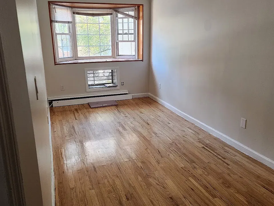 2471A Crotona Ave #2