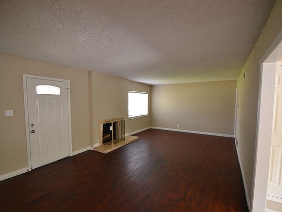 2nd image of 2505 W 7th St