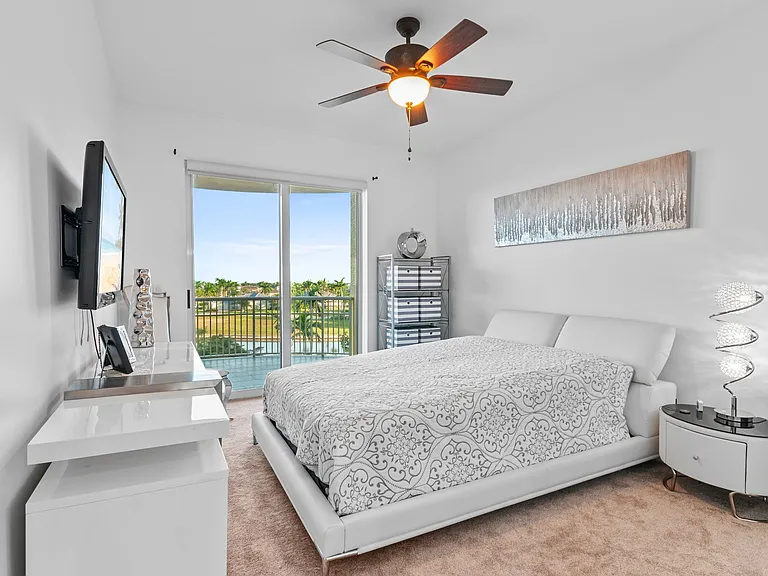 6061 Silver King Blvd #1 — Photo 15