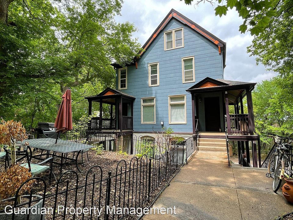 1st image of 1110 Kenwood Pkwy #6