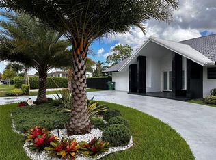 9955 NW 28th Ter, Doral, FL 33172