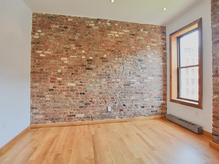 72 Thompson St #3A — Photo 2