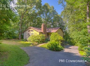 1810 Gardenspring Dr, Blacksburg, VA 24060