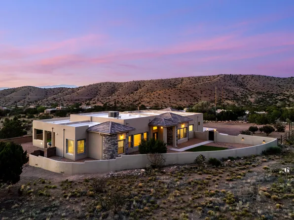 13 Quail Meadow Rd, Placitas, NM 87043