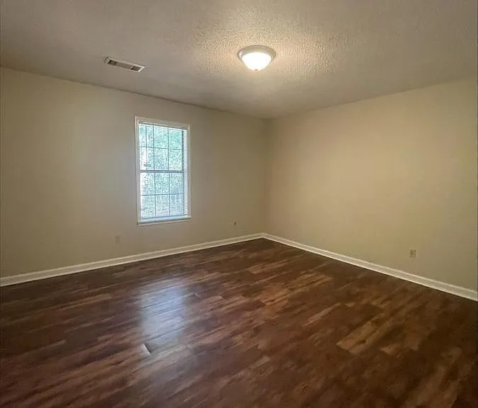 8400 Rutherford Dr — Photo 10