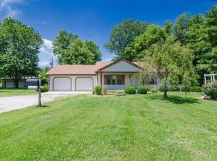 4963 Indian Hills Dr, Edwardsville, IL 62025